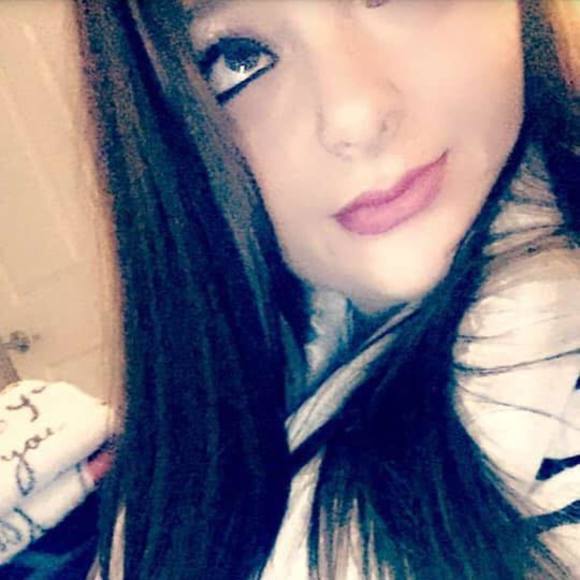 Meet your Posher, Kari - Picture 1 of 1